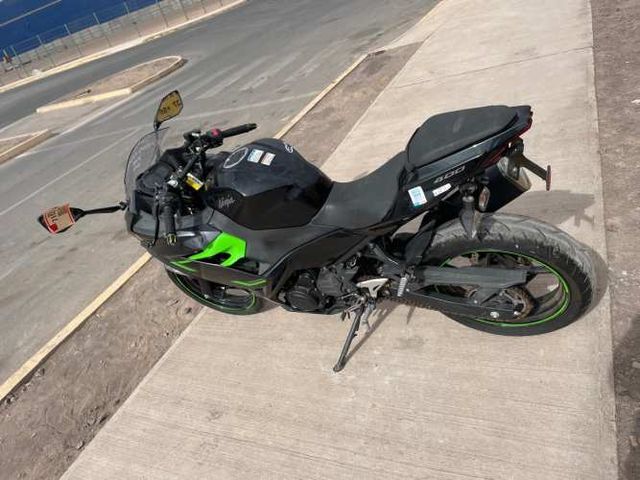 KAWASAKI NINJA 400cc