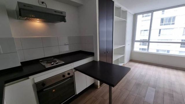 DPTO N° 2212. HS, CALLE SANTA PETRONILA, METRO LAS