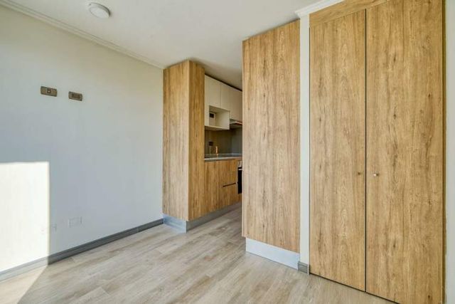 Lia Aguirre [2731-11]