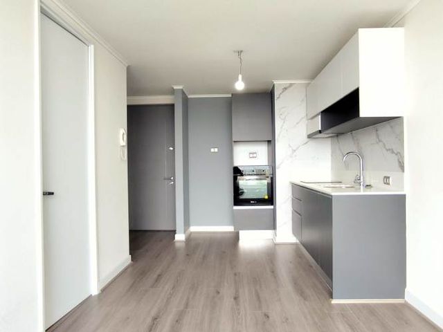 Av. María Rozas Velá [2744-1]