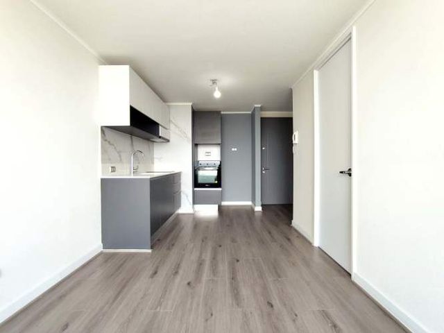 Av. María Rozas Velá [2744-1]