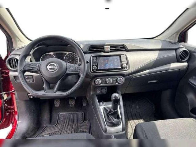 NISSAN VERSA 2025