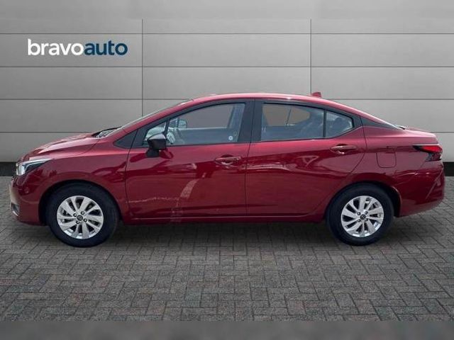 NISSAN VERSA 2025