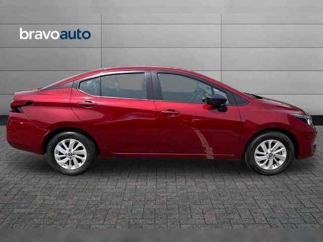 NISSAN VERSA 2025