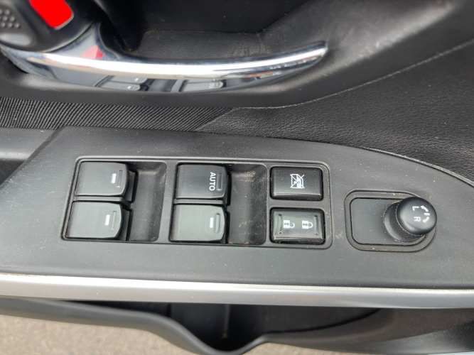 SUZUKI CROSS GL HB 1.6 2015