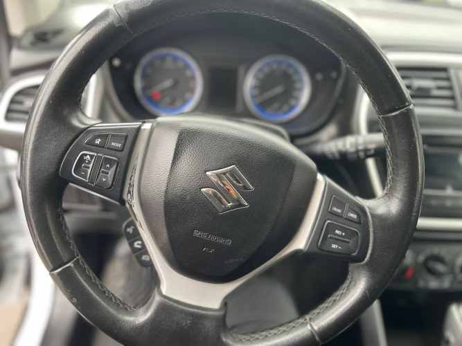 SUZUKI CROSS GL HB 1.6 2015