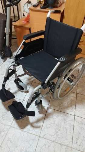 Silla de ruedas Lesenhilf modelo isoflex 2900