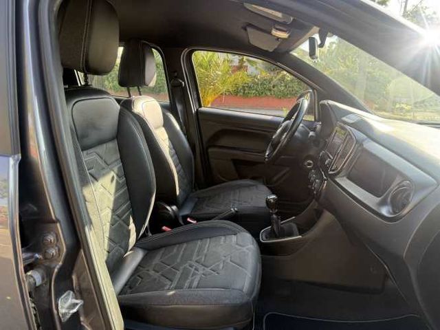 2023 Ram 700 1.3 Laramie DC