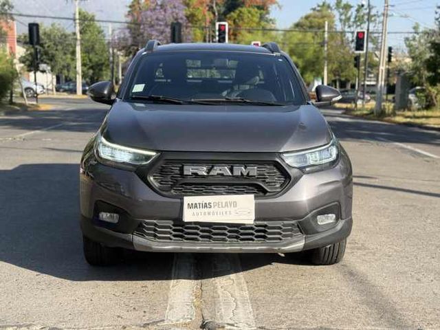 2023 Ram 700 1.3 Laramie DC