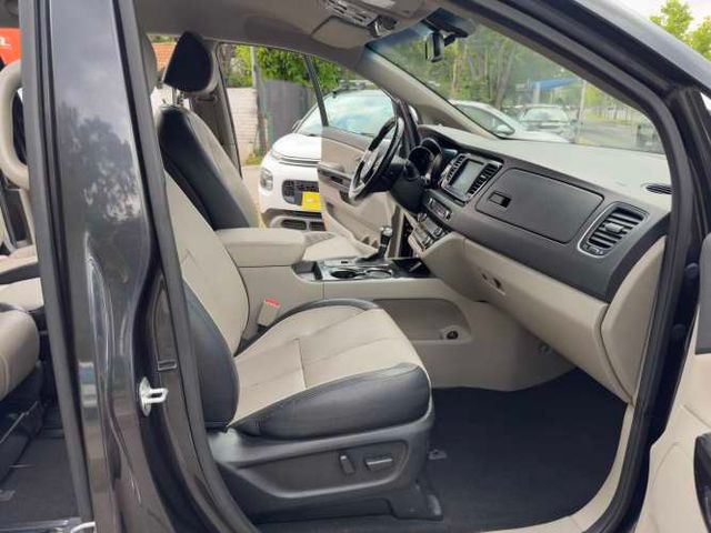 KIA GRAND CARNIVAL LIMITEDPUERTAS ELECTRICAS CAMARA 8 PASAJEROS