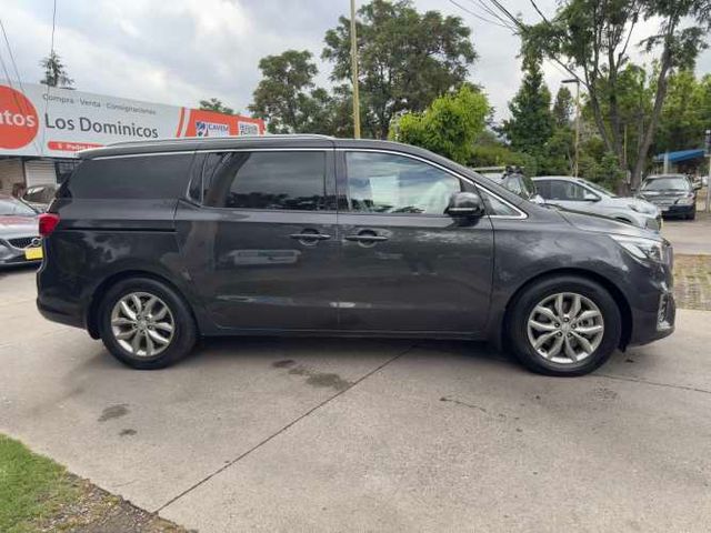 KIA GRAND CARNIVAL LIMITEDPUERTAS ELECTRICAS CAMARA 8 PASAJEROS