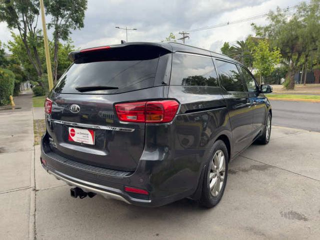 KIA GRAND CARNIVAL LIMITEDPUERTAS ELECTRICAS CAMARA 8 PASAJEROS