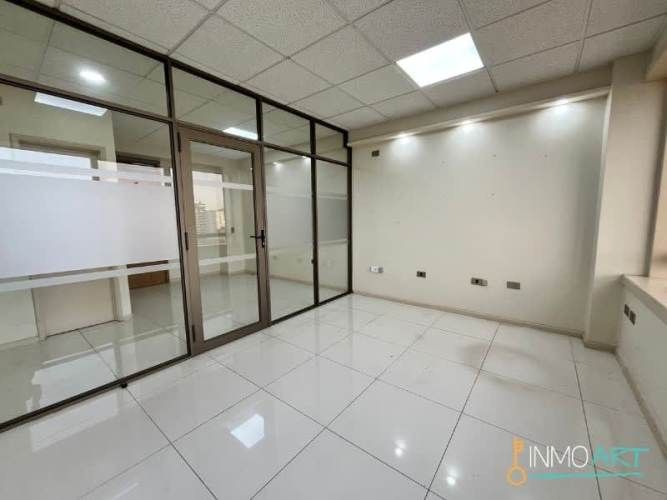 OFICINA Edificio Campanario