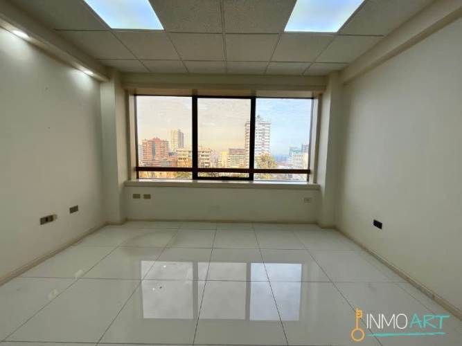 OFICINA Edificio Campanario