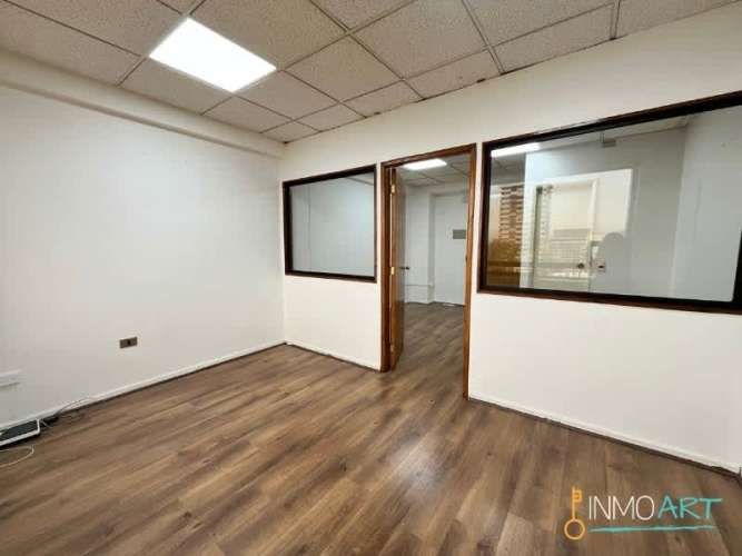 OFICINA Edificio Campanario