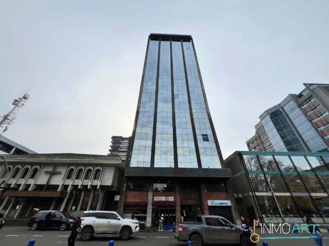 OFICINA Edificio Campanario