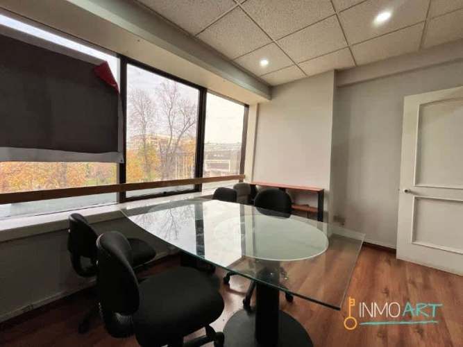 OFICINA Edificio Campanario