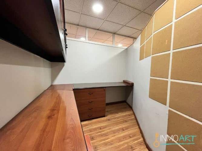 OFICINA Edificio Campanario