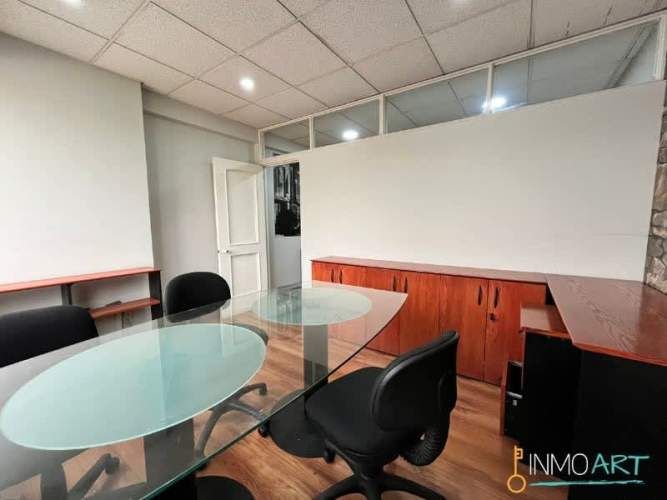 OFICINA Edificio Campanario