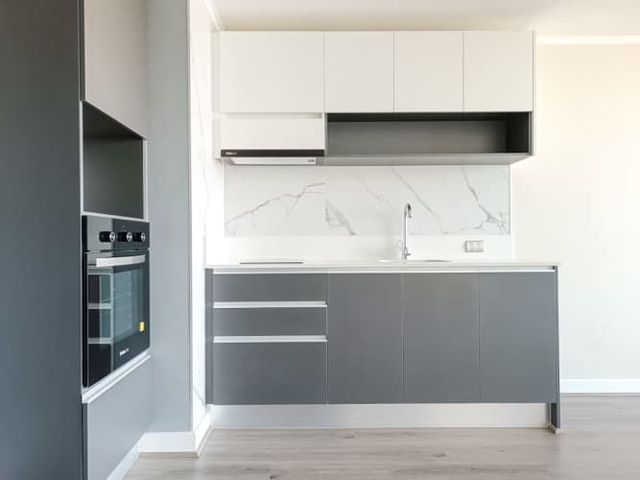 Av. María Rozas Velá [2744-1]