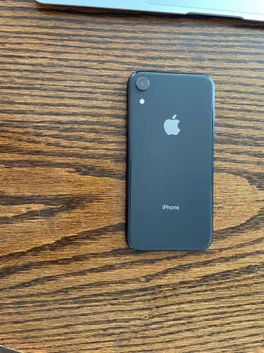 iPhone XR 64 GB color negro