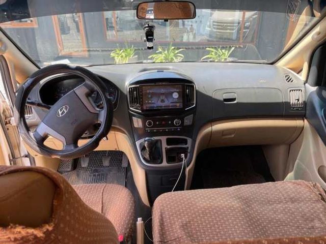 HYUNDAI H1  2.5 TDI 12 PAS 2018