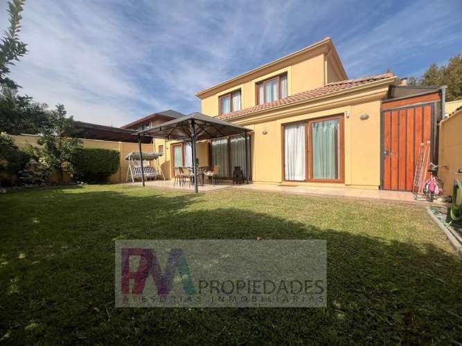 CASA Avenida hacienda Macul