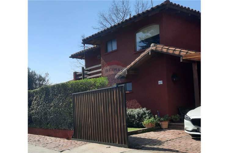 Venta casa la reina 4d+3b+2e+1d+b servicio