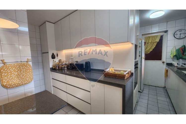 Venta casa la reina 4d+3b+2e+1d+b servicio