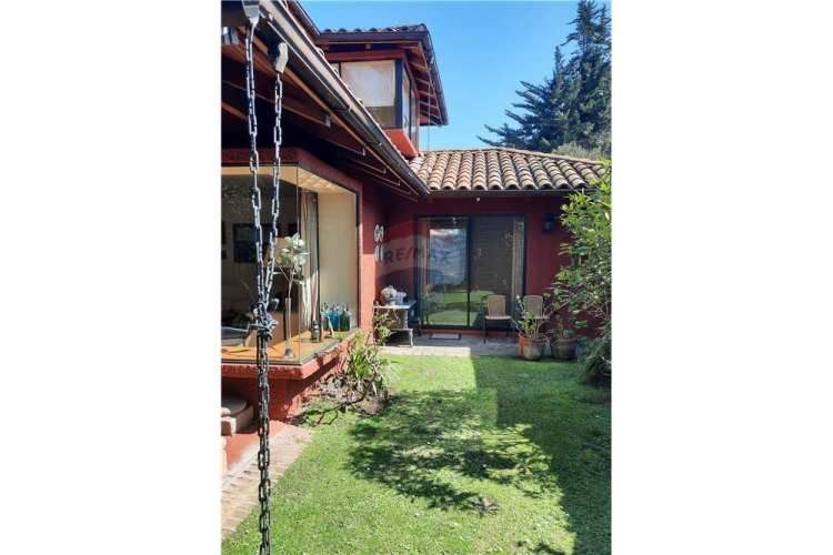 Venta casa la reina 4d+3b+2e+1d+b servicio