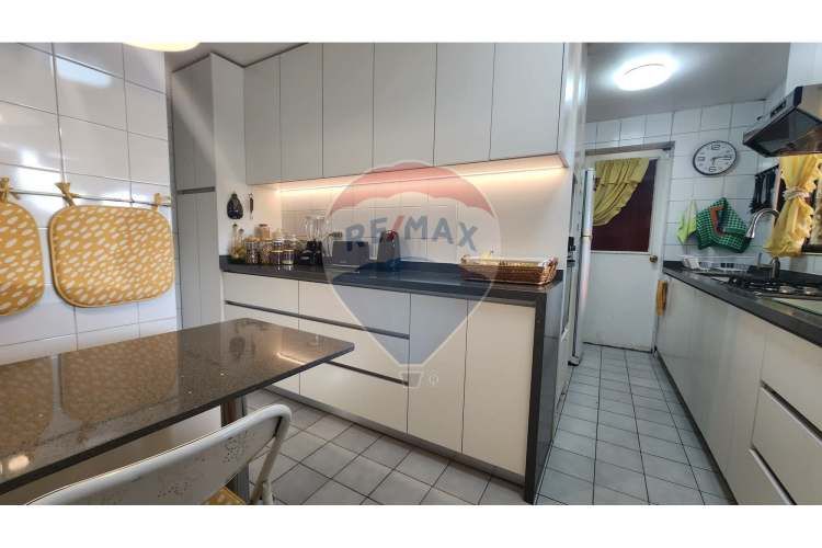 Venta casa la reina 4d+3b+2e+1d+b servicio