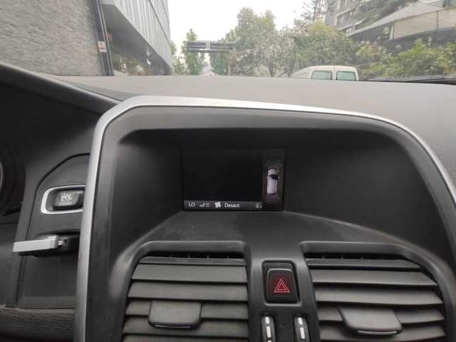 VOLVO XC60 PLUS 2.0T 2011