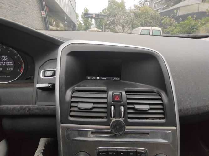 VOLVO XC60 PLUS 2.0T 2011