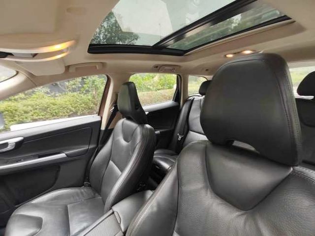 VOLVO XC60 PLUS 2.0T 2011