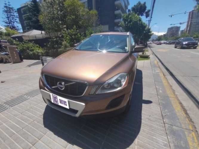 VOLVO XC60 PLUS 2.0T 2011