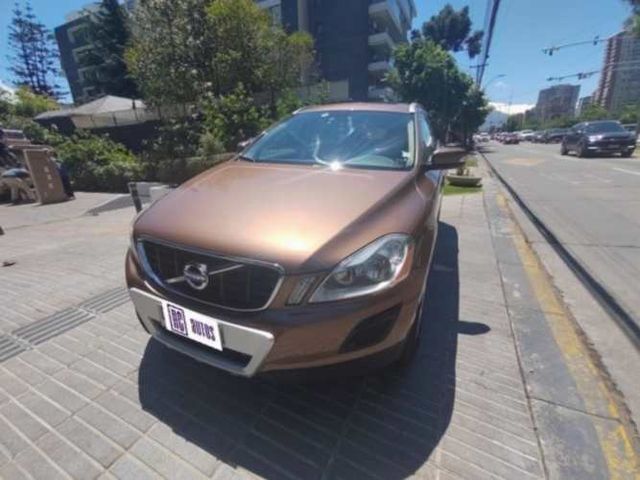 VOLVO XC60 PLUS 2.0T 2011