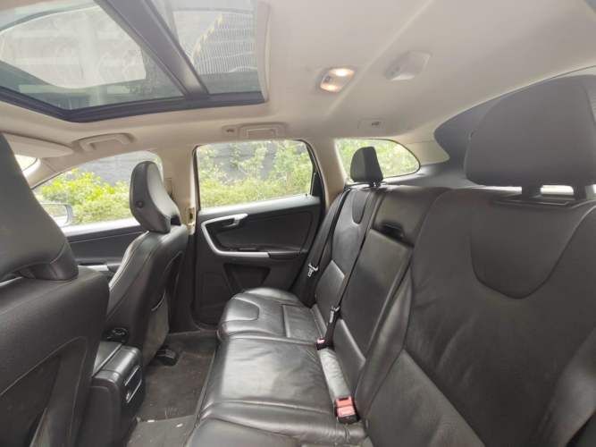 VOLVO XC60 PLUS 2.0T 2011