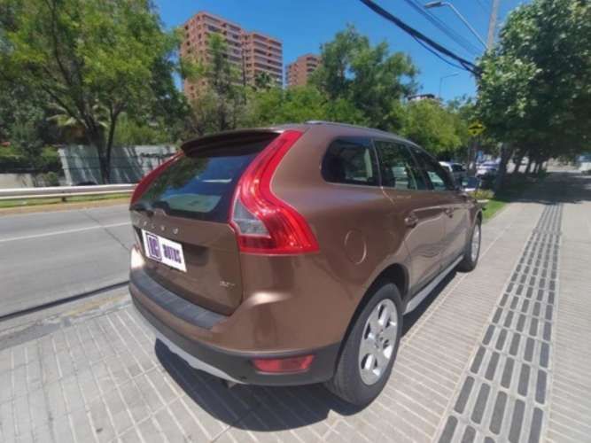 VOLVO XC60 PLUS 2.0T 2011