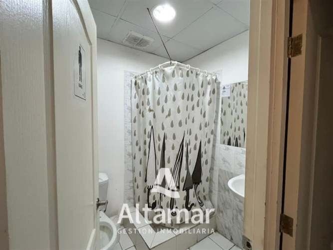 LOCAL COMERCIAL Supermercado Unimarc