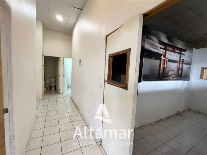 LOCAL COMERCIAL Supermercado Unimarc