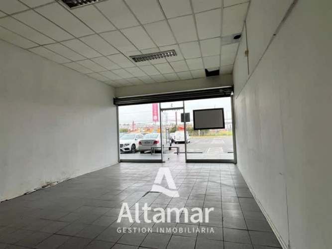 LOCAL COMERCIAL Supermercado Unimarc