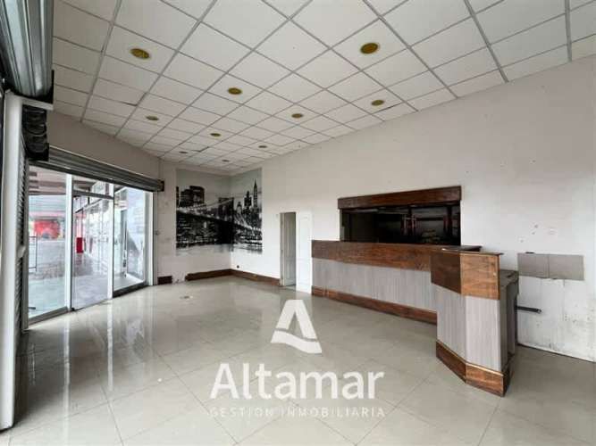 LOCAL COMERCIAL Supermercado Unimarc