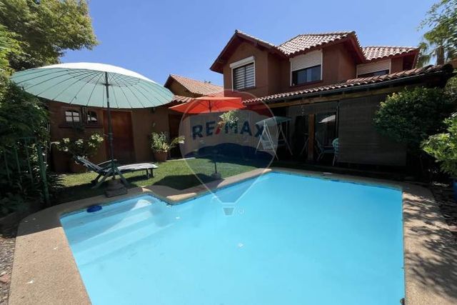 5d + 3b + piscina + excelente conectividad