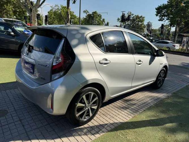 TOYOTA PRIUS C 1.5 AUTO HYBRID 2021