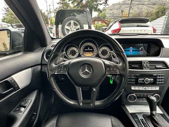 MERCEDES-BENZ C250 COUPé BLUEEFFCIENCY  2012