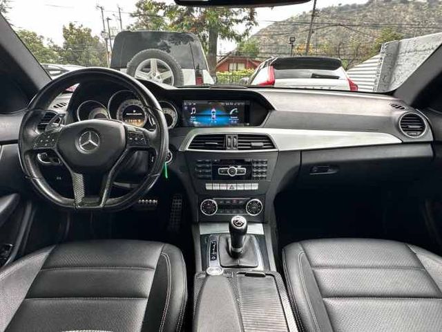 MERCEDES-BENZ C250 COUPé BLUEEFFCIENCY  2012