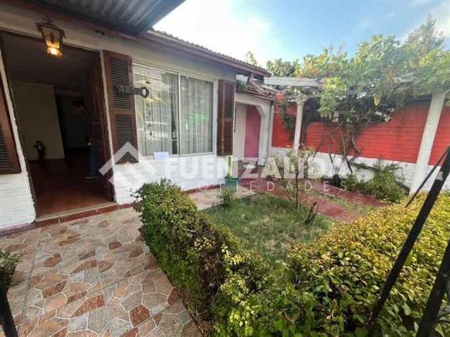 CASA Gabriela Poniente/ Coquimbo