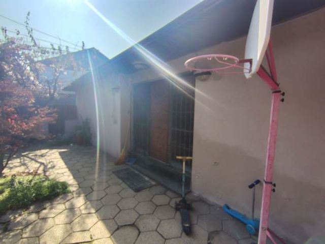 CASA 4 DORMITORIOS EN LA REINA