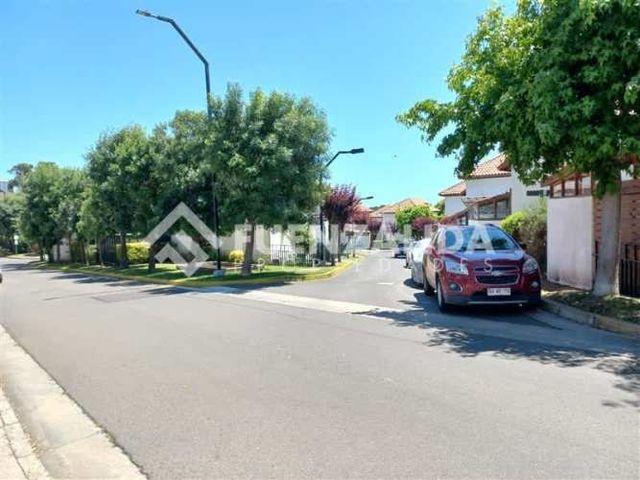 CASA Laura Barros Condominio Alto Mar