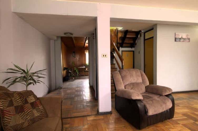 CASA Frente al terminal buses Ahumada